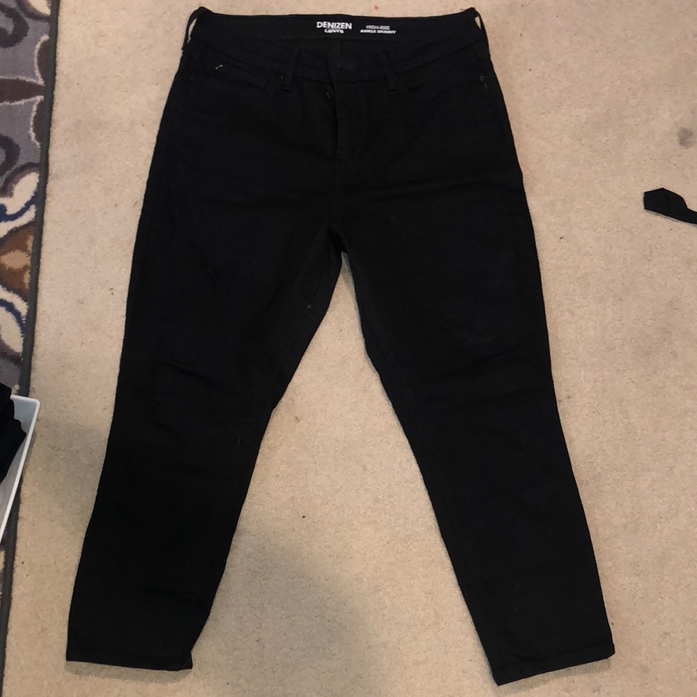12S excellent condition Denizen jeans